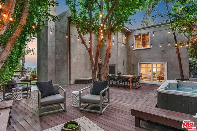 Building Photo - 6609 Whitley Terrace