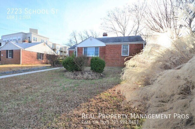 Building Photo - 2723 School St