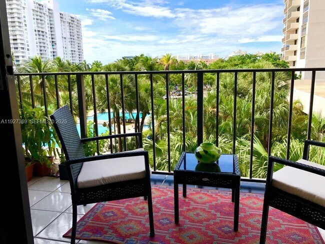 Building Photo - 18151 NE 31st Ct