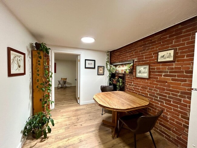 Building Photo - Commercial (300 N Main-115 W 3rd)
