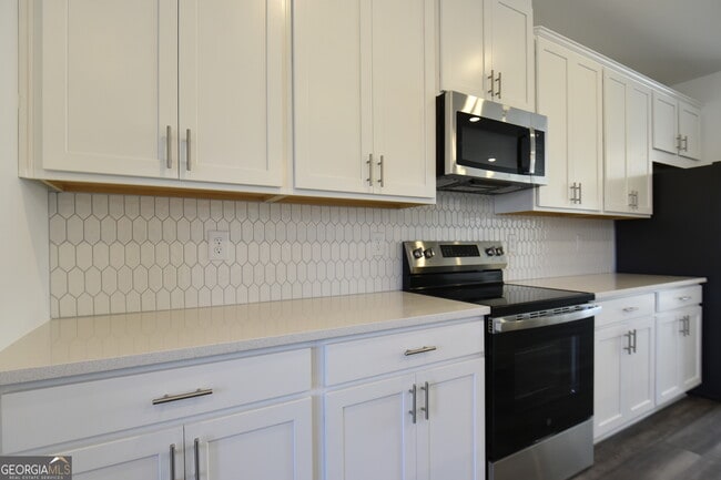 Building Photo - 2839 Rosehall Way