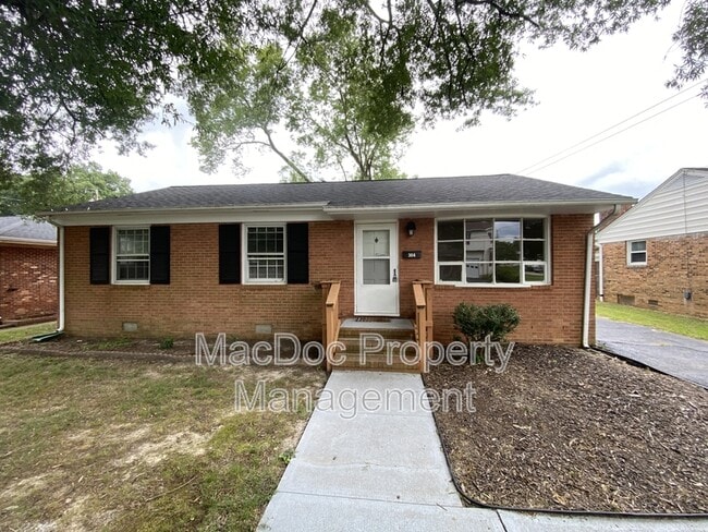 Primary Photo - 304 Stratford Ave