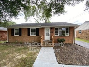 Building Photo - 304 Stratford Ave