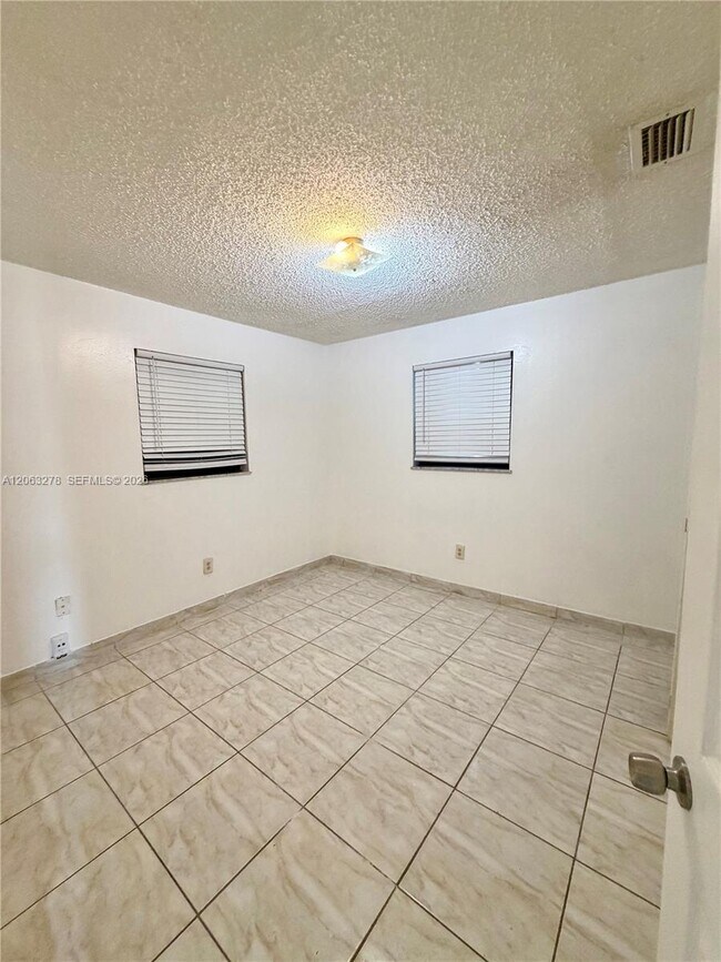 Building Photo - 10442 SW 180th St