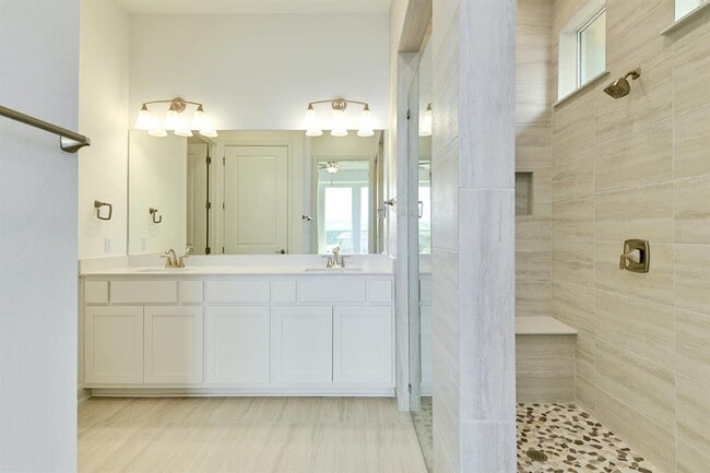 Building Photo - 19005 Fernando Trl