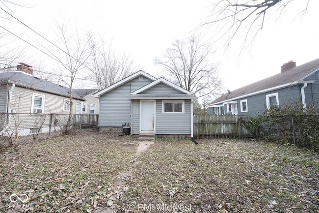 Building Photo - 4850 Hillside Ave
