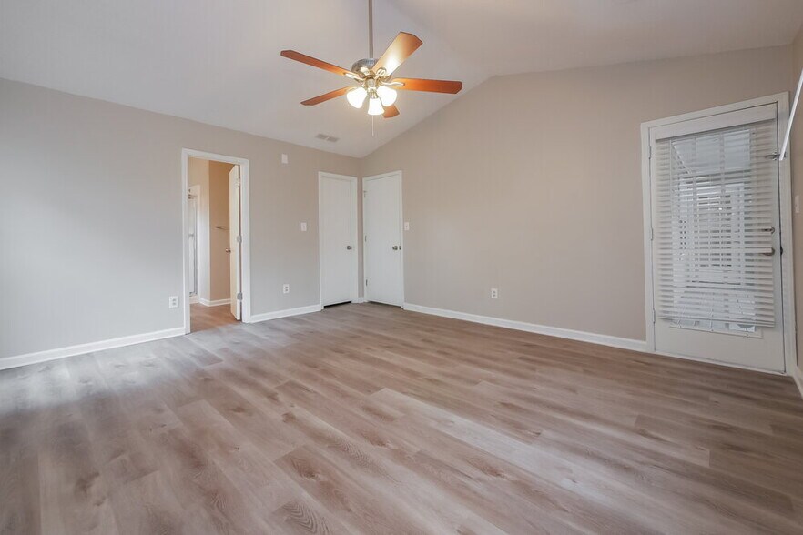 Building Photo - 1118 Crystal Springs Trail