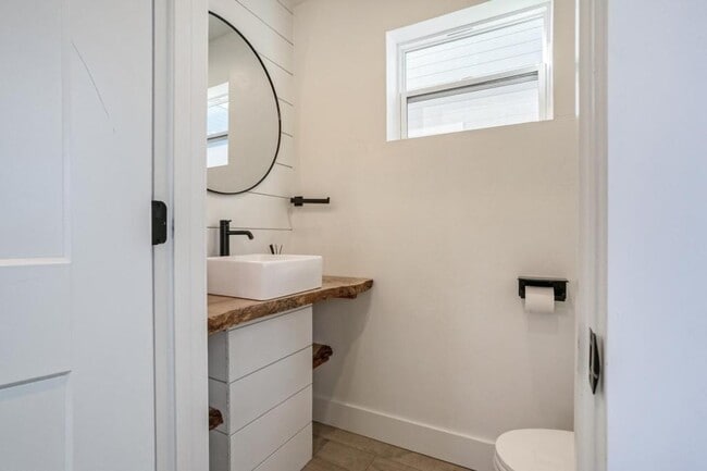 Building Photo - 3044 N Speer Blvd