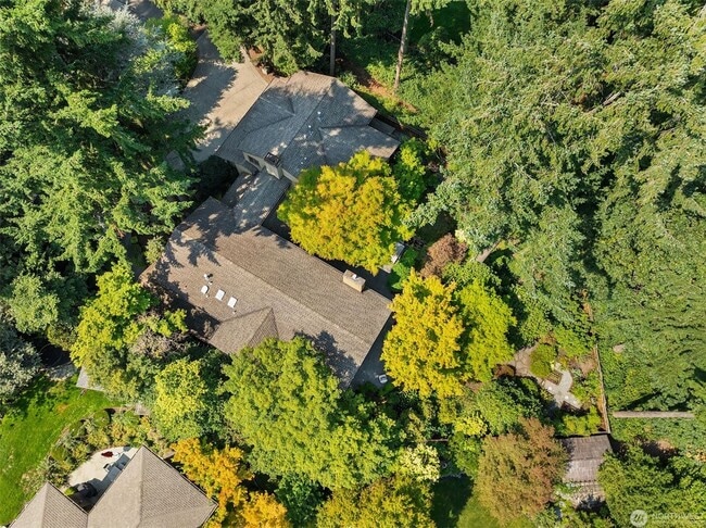Building Photo - 5bd/4ba Mercer Island Home