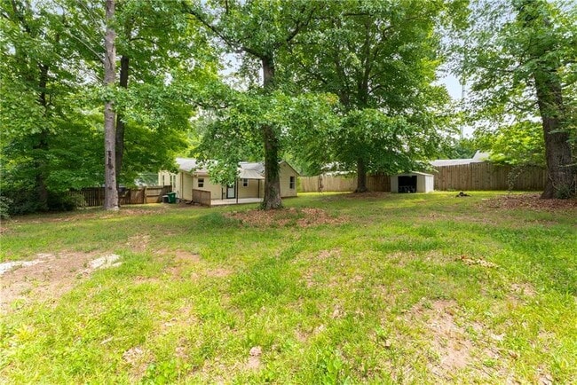 Building Photo - 2633 Joyce Ave