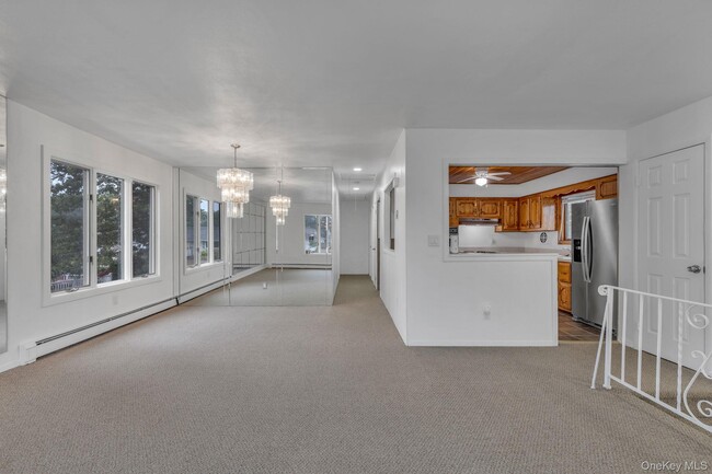 Building Photo - 813 Windmill Ave