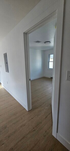 Building Photo - 535 Washington St