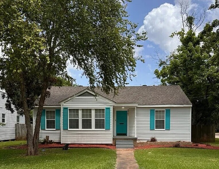Primary Photo - 4461 Clingman Dr