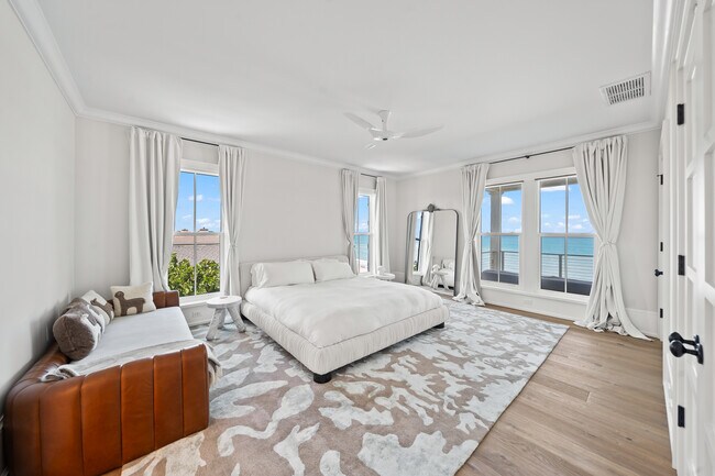 Building Photo - 5525 Jimmy Buffett Mem Hwy