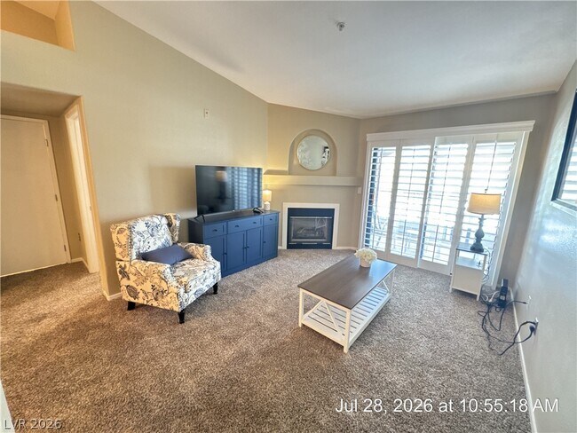 Building Photo - 950 Seven Hills Dr