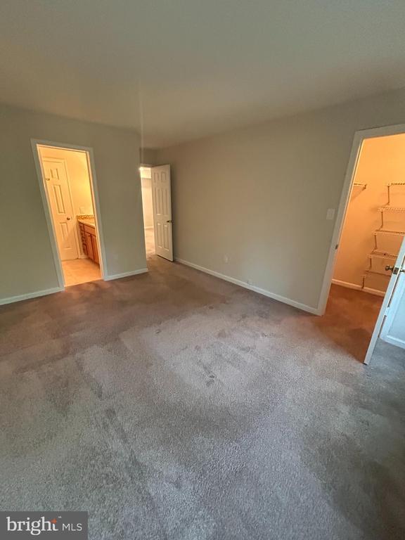 Building Photo - 2225 Lovedale Ln