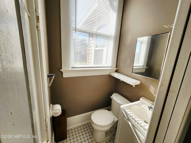 Building Photo - 1719 Aberdeen St