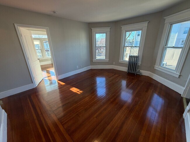 Building Photo - 242-244-244 Orange St