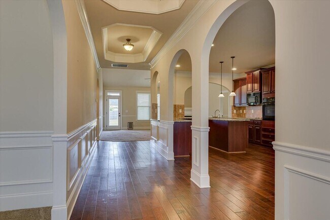 Building Photo - 2417 Sunflower Dr