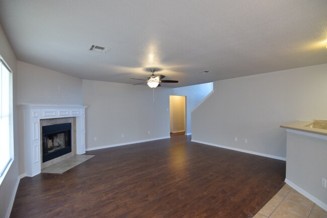 Building Photo - 2200 Riley Dr