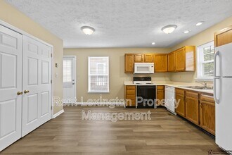 Building Photo - 531 Bell Pl Dr