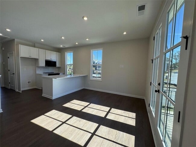 Building Photo - 1393 Breezy St SE