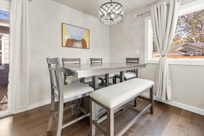 Building Photo - 2600 N 29th St