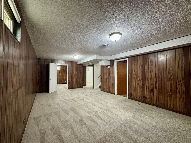 Building Photo - Spacious 4 bedroom home in Westminster! Av...