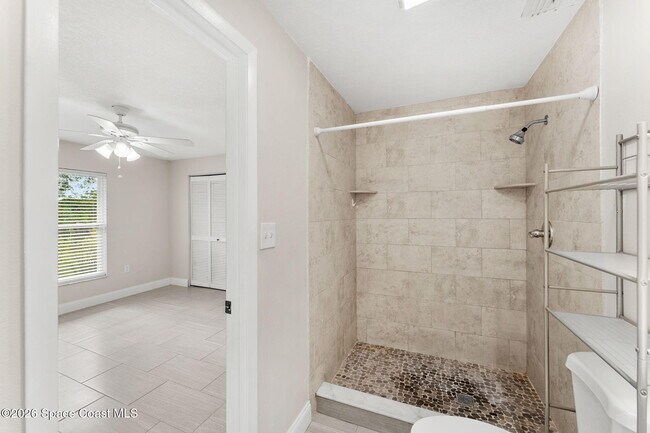 Building Photo - 3077 Sea Gate Cir