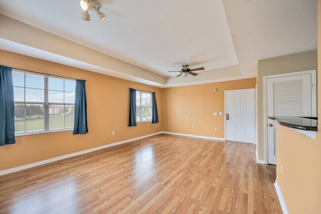 Building Photo - 2/2 condo at the Villagio becoming availab...
