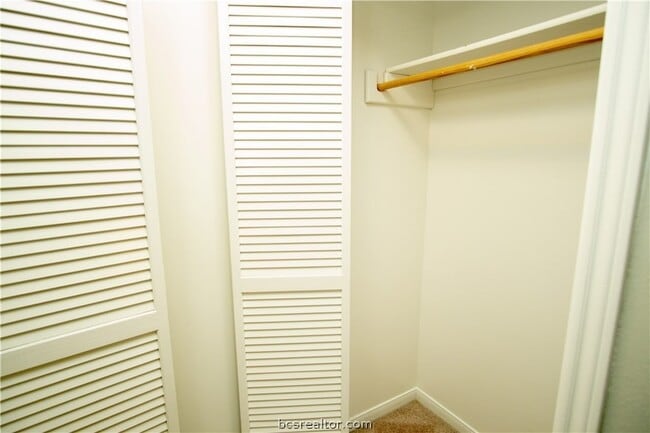Building Photo - 1801 Woodsman Dr