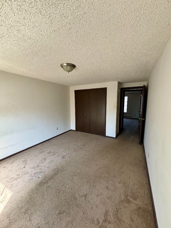 Building Photo - 21-25 Barton Ct