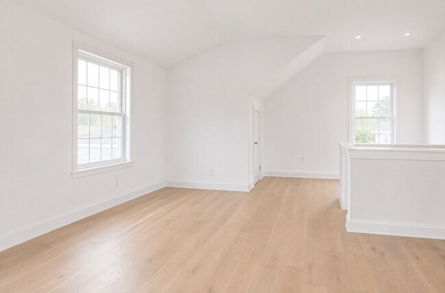 Building Photo - 78 Durnell Ave