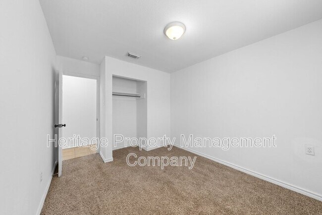 Building Photo - 4942 Driskill St