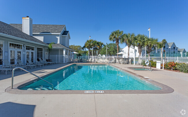 Pool - The Gables at Lakeside