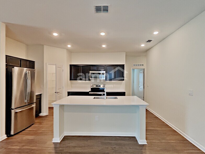 Building Photo - 4351 Seven Canyons Dr