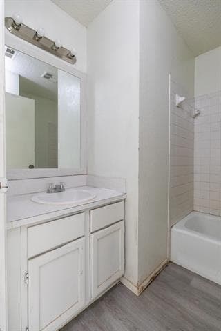 Building Photo - 4925 Greenslope Dr