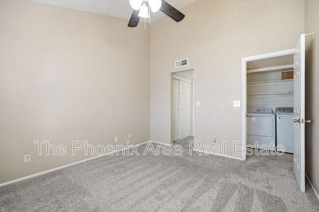 Building Photo - 1351 N Pleasant Dr