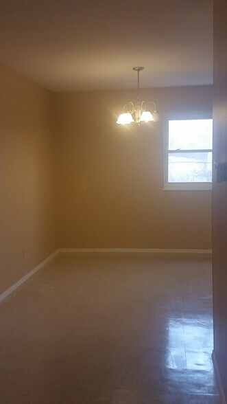 Building Photo - 212 Crosswinds Drive