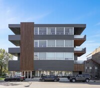 Building Photo - 1750 N Clybourn Ave