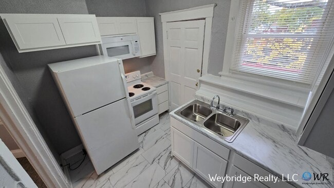 Building Photo - 3209 Gilbert Ave