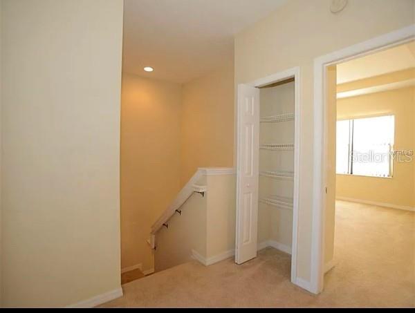Building Photo - 1343 Clove Dr