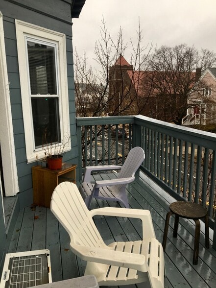 Building Photo - 530 Cambridge St