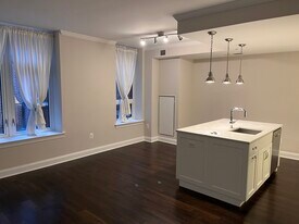 Building Photo - 4915 Hampden Ln