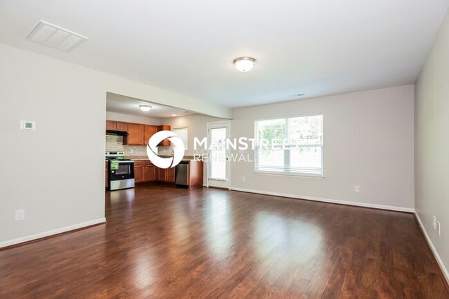 Building Photo - 3 Bedroom Pet-Friendly Home in Gastonia, NC with Main Street Renewal