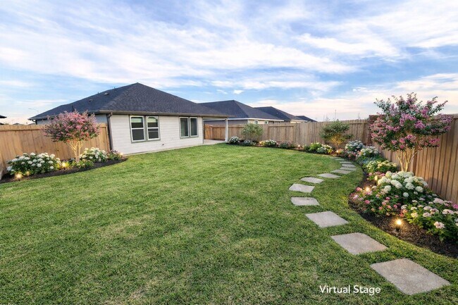 Building Photo - 30751 Wicklow Gdns Dr