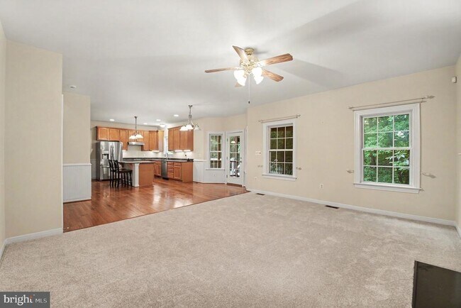 Building Photo - 71 Battery Ridge Dr