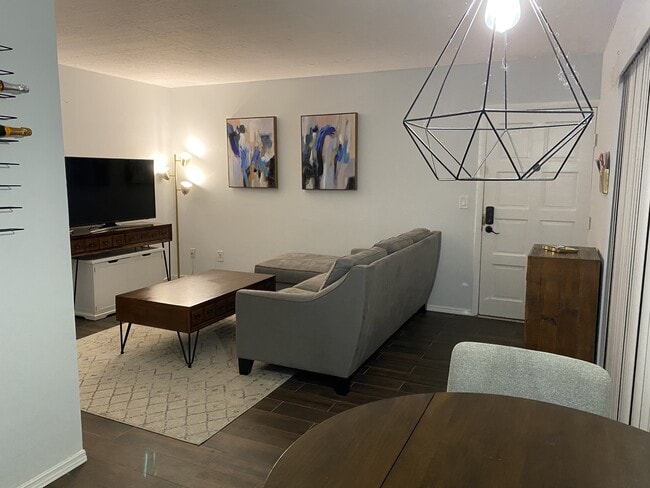 Building Photo - 4611 W North B St