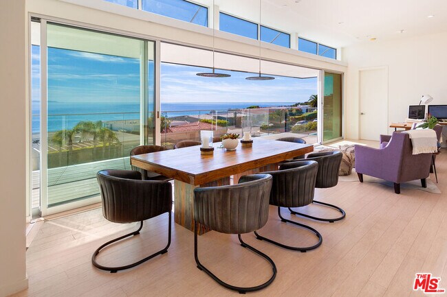 Building Photo - 18223 Coastline Dr