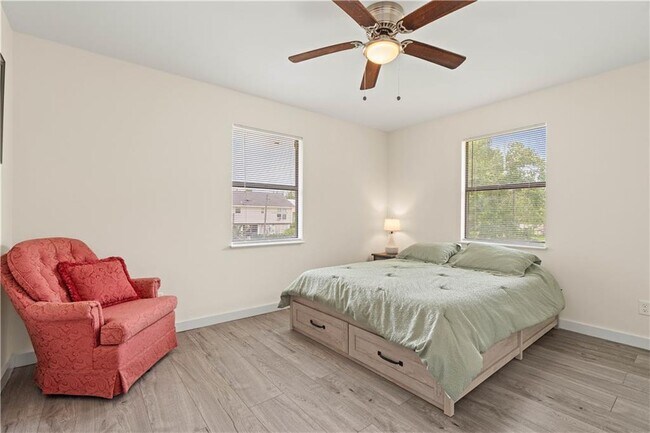 Building Photo - 15639 Dauphin Island Pkwy